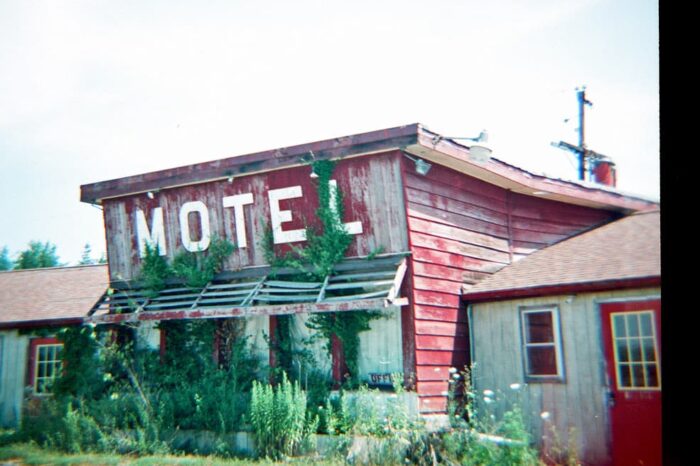 Abandoned Motel in Ohio © Amy Weiser, Photographer